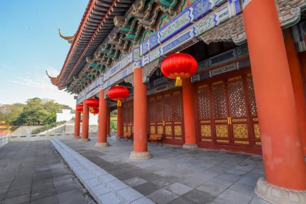 廣東版“故宮”,紫禁城裡的皇宮建築,每一處都“爆出片” 廣東版“故宮”,紫禁城裡的皇宮建築,每一處都“爆出片”