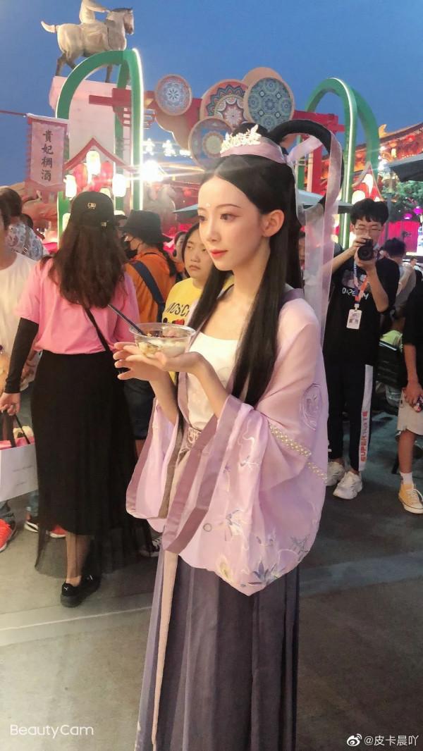 爆紅2年,那個一人帶火一座城的不倒翁小姐姐,卻因全運會被罵上了熱搜... 爆紅2年,那個一人帶火一座城的不倒翁小姐姐,卻因全運會被罵上了熱搜...