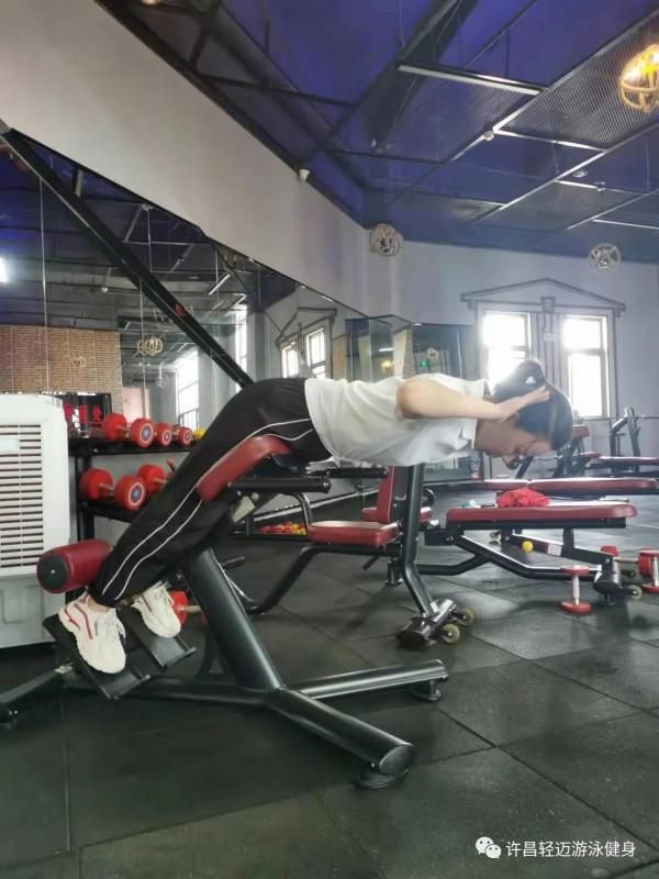 背部的訓練動作有哪些?該怎麼做 背部的訓練動作有哪些?該怎麼做