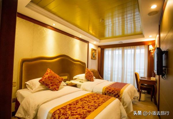 乘坐三峽遊輪遊長江三峽，船上的住宿怎麼樣？