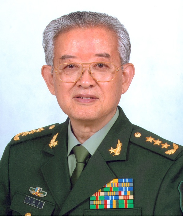 他曾任南京軍區司令、42軍軍長，和于永波上將是好搭檔，活到83歲