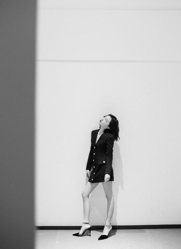 周冬雨出席活動照 真是越來越高階