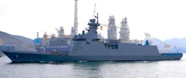韓國新一艘護衛艦下水,滿載排水量3600噸,一口氣造8艘 韓國新一艘護衛艦下水,滿載排水量3600噸,一口氣造8艘