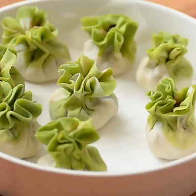 色香味俱全的翡翠菠菜素餃子，這個冬至必不可少