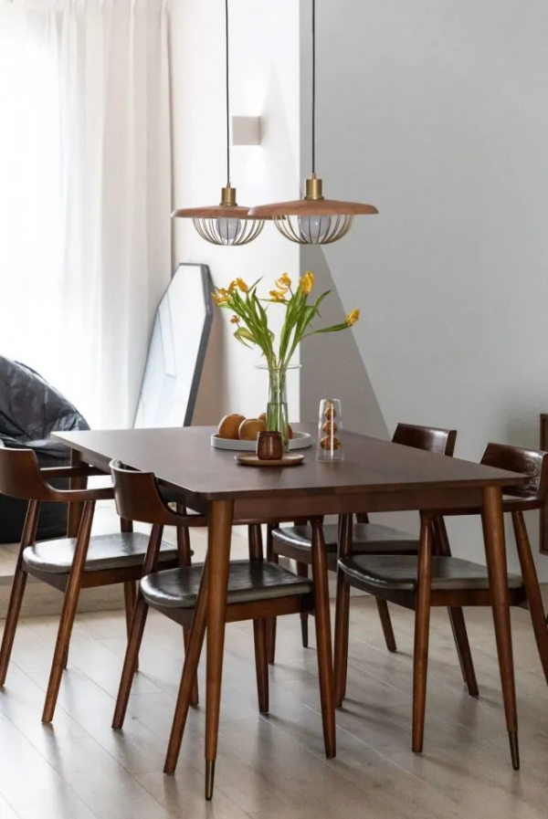 80㎡簡約風，巧改跑道陽臺，將空間運用到極致