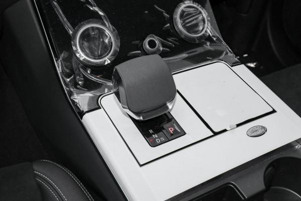 試駕2022款攬勝星脈 250PS版，配2.0T+8AT動力，除了價格真沒毛病