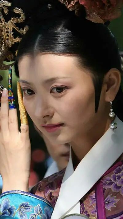 驚豔《甄嬛傳》,但10年來未能爆紅的7位女演員,一個比一個可惜 驚豔《甄嬛傳》,但10年來未能爆紅的7位女演員,一個比一個可惜