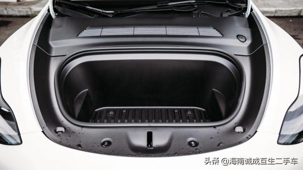 別說不告訴你？真香警告再度來襲！手慢要拍大腿「特斯拉Model Y 」