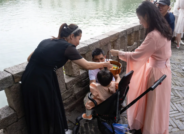 月圓橋邊夜,烏鎮重現1300年中秋全景圖 | 烏鎮·旅訊 月圓橋邊夜,烏鎮重現1300年中秋全景圖 | 烏鎮·旅訊