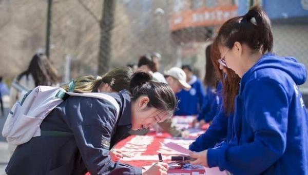 大學生每月“生活費”等級曝光,一級門都不敢出,你家娃在第幾級 大學生每月“生活費”等級曝光,一級門都不敢出,你家娃在第幾級