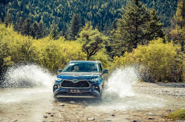 4000米高原試駕第四代漢蘭達，實測油耗僅為5.0L/100km