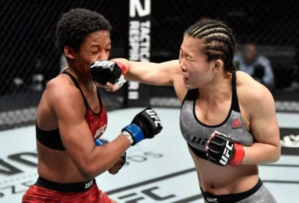 &OpenCurlyDoubleQuote;木蘭&rdquo;武亞楠再戰UFC，迎戰巴西悍將