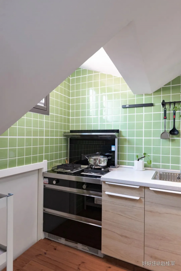 老年人的獨居生活，可比你們想的帶勁多了