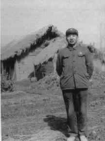 這個科長不簡單，組織人員血戰臨澤城，後來成為國防部長