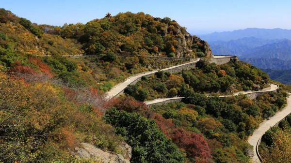 Cars01試駕丨邂逅白色戀人——蘭博基尼Urus Cars01試駕丨邂逅白色戀人——蘭博基尼Urus