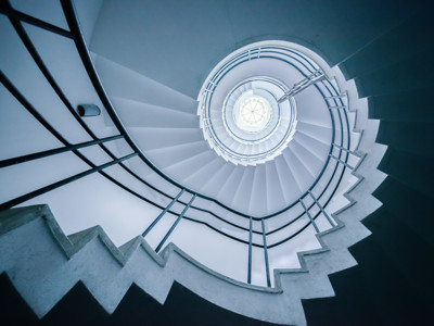 行情太火，大佬們也忍不住了：中國首富鍾睒睒與“賭王”之子幾乎同時“官宣”進軍私募