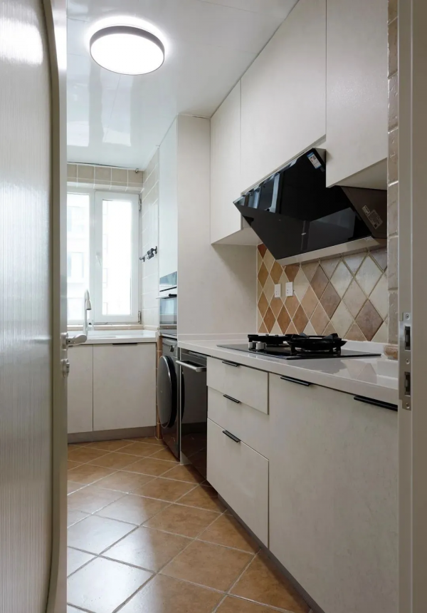 北京80㎡兩居室,復古綠、石膏線、烏雲桌布…打造濃郁美式風婚房 北京80㎡兩居室,復古綠、石膏線、烏雲桌布…打造濃郁美式風婚房