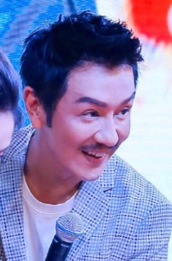 男明星也有容貌焦慮？有人為了美進了整容院，有人選擇了減肥