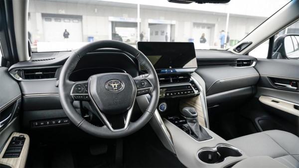 豐田凌放憑什麼比RAV4貴4萬？