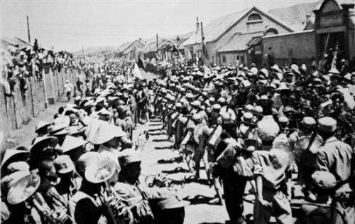 重慶解放，劉鄧為何任命著名戰將陳錫聯為市長？深思熟慮很有遠見