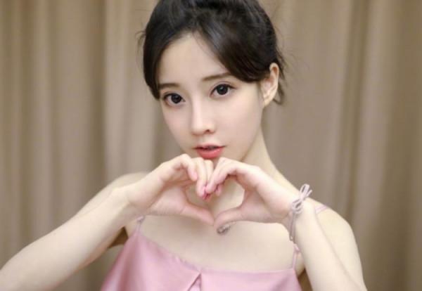 “轉型失敗”的馮提莫,從“一姐”到“小網紅”,她經歷了什麼? “轉型失敗”的馮提莫,從“一姐”到“小網紅”,她經歷了什麼?