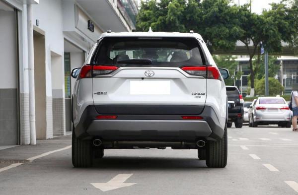 說句真心實意的話，SUV還是這三款好，坐著舒適，安全還耐用