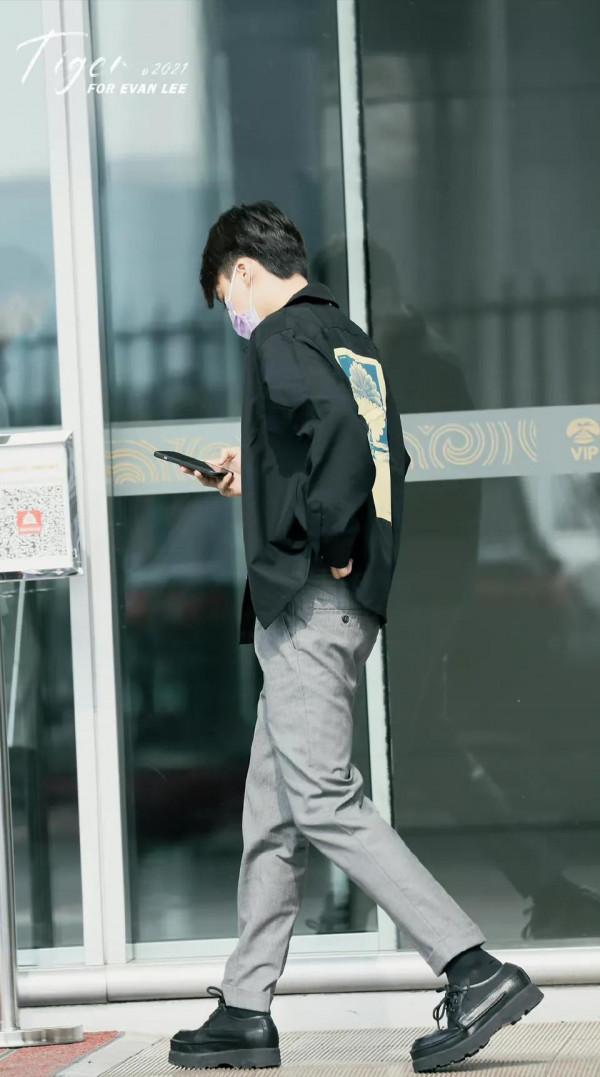 李易峰任嘉倫楊洋陳偉霆王嘉爾，帥哥們的私服穿搭，你最喜歡誰？