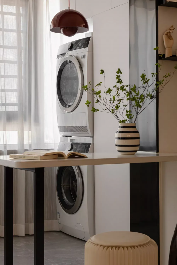 81㎡裝修打破傳統,餐廳設計榻榻米+滑滑梯,一廳三用太香了 81㎡裝修打破傳統,餐廳設計榻榻米+滑滑梯,一廳三用太香了