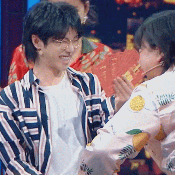 華晨宇連續九年加盟湖南跨年晚會