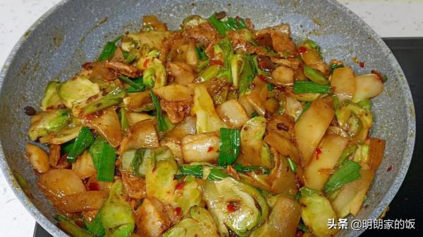 新鮮兒菜上市，分享一道兒菜的家常做法，太香了