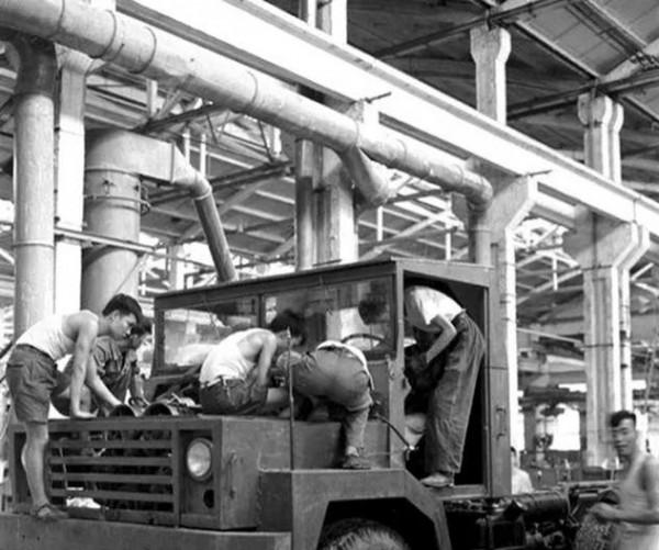 大浪淘沙始為金：中國第一代軍用重型越野車