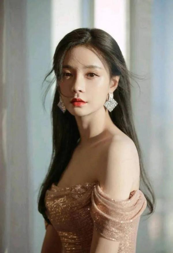 沈夢辰美圖集｜宋小寶說太開心了，終於找到一個比我還黑的女明星