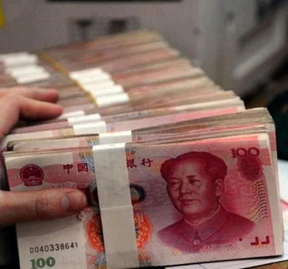 手握百萬，該“買房”還是“存款”？4個訊號基本說透