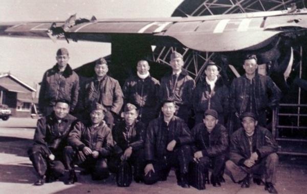 敵偵察機犯境窺探,空軍卻無能為力,毛主席:一定要把它揍下來 敵偵察機犯境窺探,空軍卻無能為力,毛主席:一定要把它揍下來