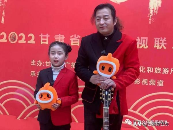 網紅童星劉藝雯和她的《聽聞遠方有你》