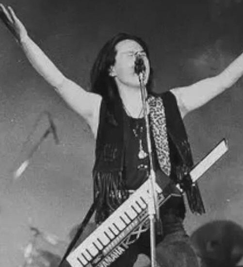 和王菲的初戀相愛28年，51歲的詠梅才是人間清醒