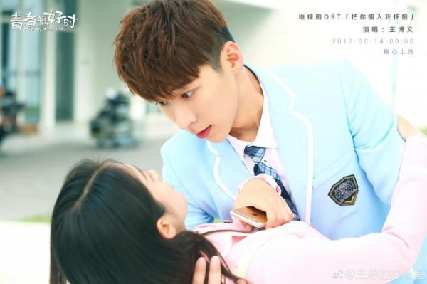 和馬龍曾是省隊隊友，參加13屆《快男》出道，後拍戲當上男一號