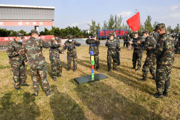 東風快遞員的週末,原來軍營生活也可以這麼潮! 東風快遞員的週末,原來軍營生活也可以這麼潮!