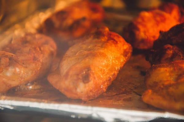 家庭廚房必備平價好物——七彩叮噹空氣炸鍋電烤箱一體機