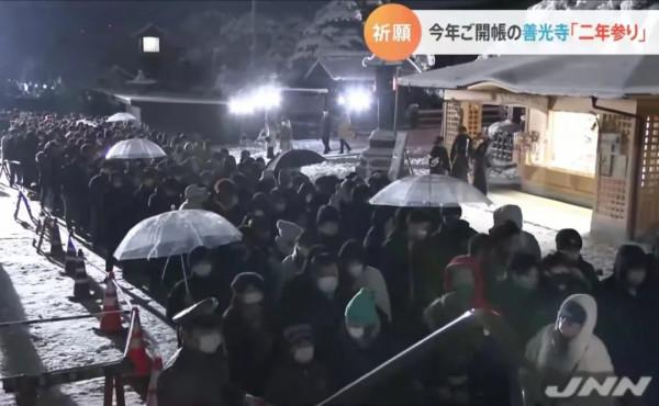 日本新年的淺草、富士山、迪士尼到處都是人人人人人