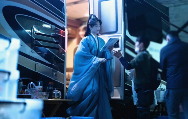 沒想到，楊洋已經變成沈騰2.0了…粉絲：哈哈哈給帥哥留點面子吧