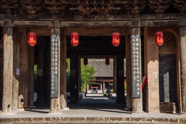 東嶽廟-飛雲樓,純木質結構,被譽為“中華第一木樓” 東嶽廟-飛雲樓,純木質結構,被譽為“中華第一木樓”