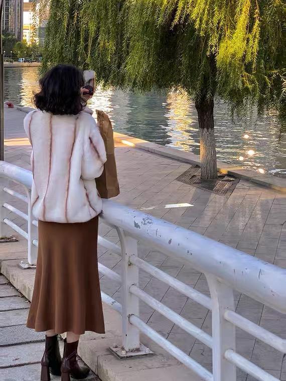 秋冬怎樣穿得好看又保暖？碼住這四件外套就夠了，提升氣質又洋氣