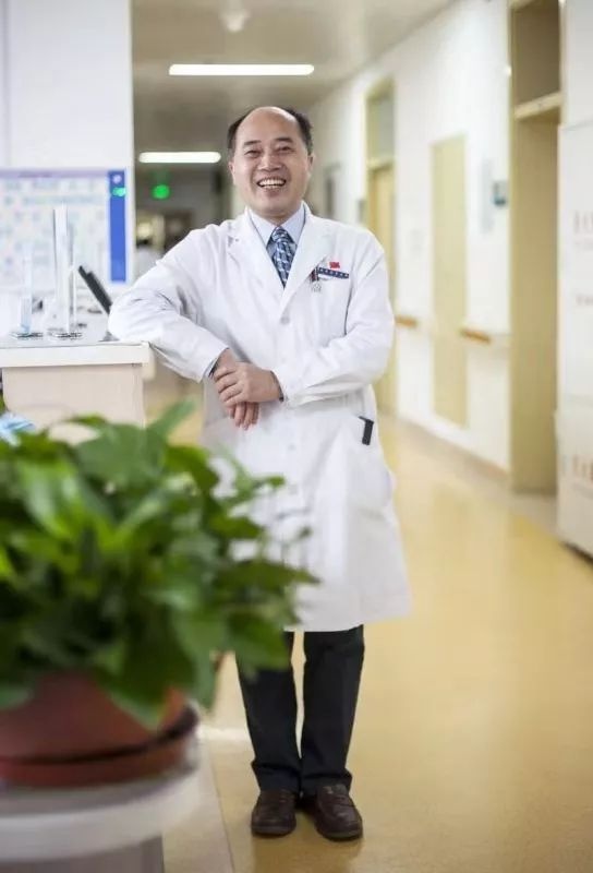 三甲醫院那麼忙，醫生為什麼還要在網際網路上出診？