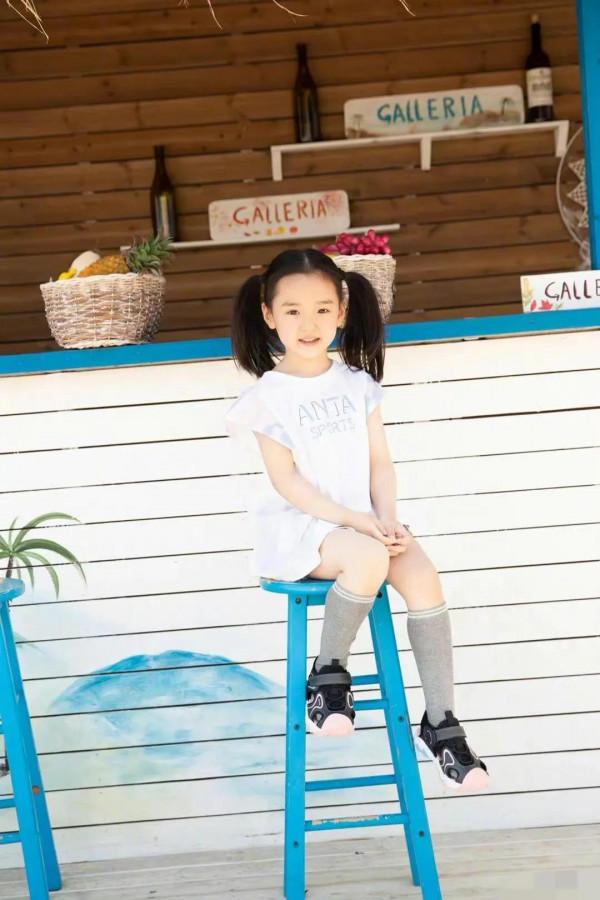 一點都不浪費爹媽基因：這些星二代個個長得古靈精怪，活潑又好看