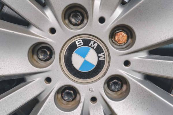 「兼修內外」整備一臺08年的寶馬730LI,重覽那年登陸的絕塵風華 「兼修內外」整備一臺08年的寶馬730LI,重覽那年登陸的絕塵風華