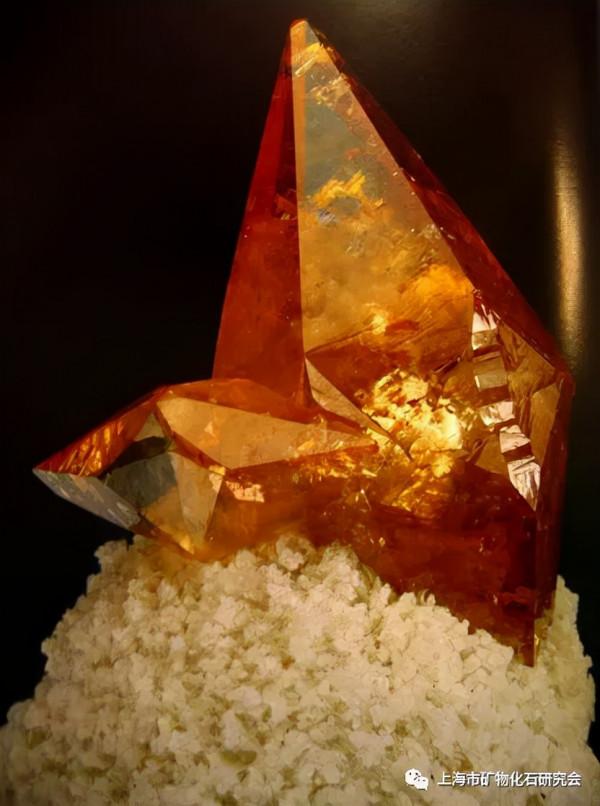 周梅教授：漫話方解石