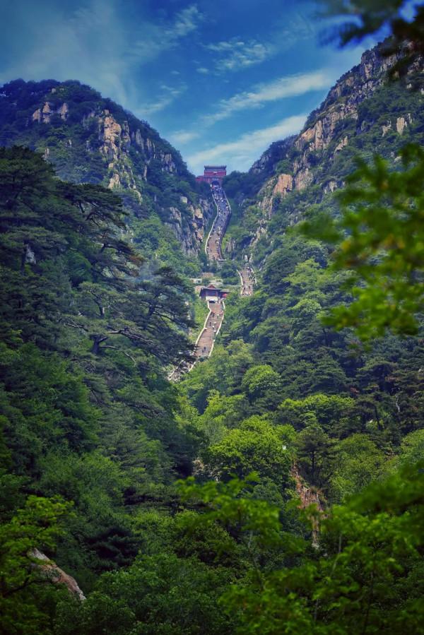 泰山，憑啥比其他四嶽地位高出一截？