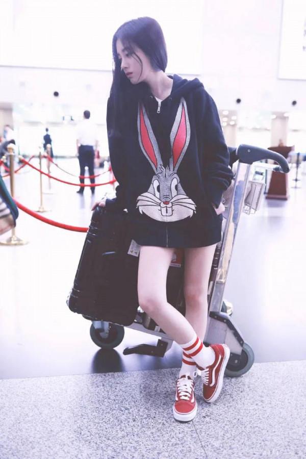 小個子怎麼穿搭?鞠婧禕教你穿出不一樣的freestyle 小個子怎麼穿搭?鞠婧禕教你穿出不一樣的freestyle