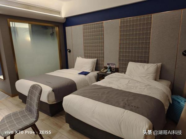 VIVO X70Pro+和OPPO reno6 pro+夜景拍照對比賞析「第2期」 VIVO X70Pro+和OPPO reno6 pro+夜景拍照對比賞析「第2期」